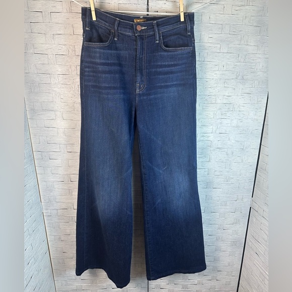 MOTHER The Hustler Roller Sneak dark jean flare wide Leg mid rise casual